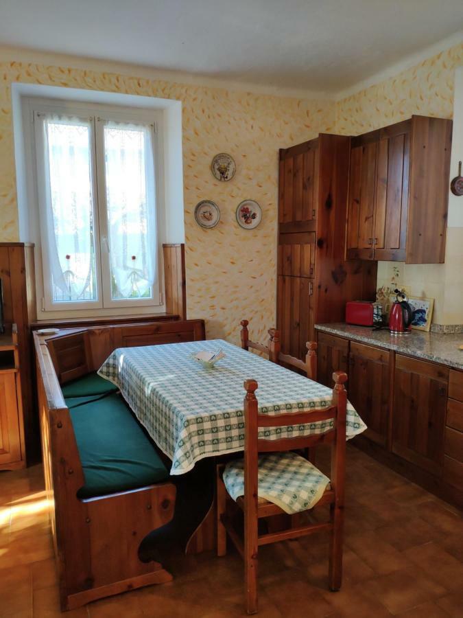 Casa Gialla Джера-Ларіо Екстер'єр фото